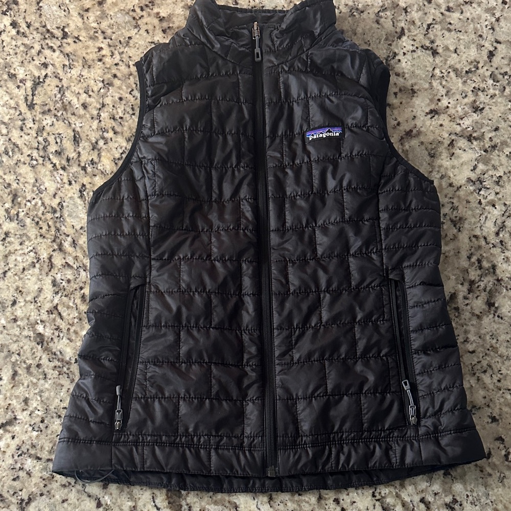 Patagonia women’s Quilted light Black Vest